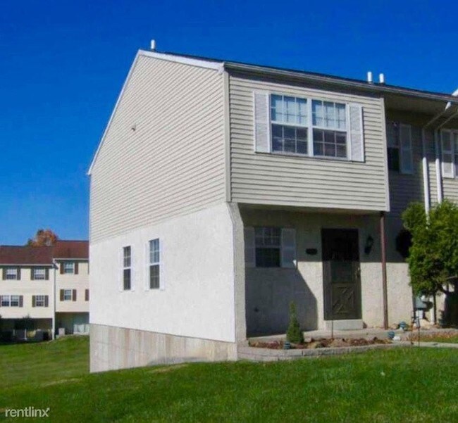 3 br, 2.5 bath House Beaver Run Knoll 238 Carlyn Ct Downingtown PA