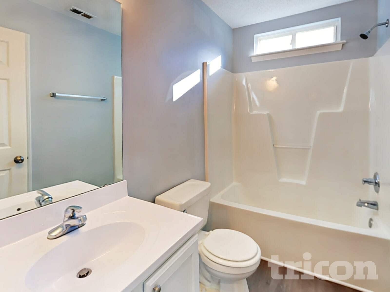 Building Photo - 8118 Bella Vista Ct