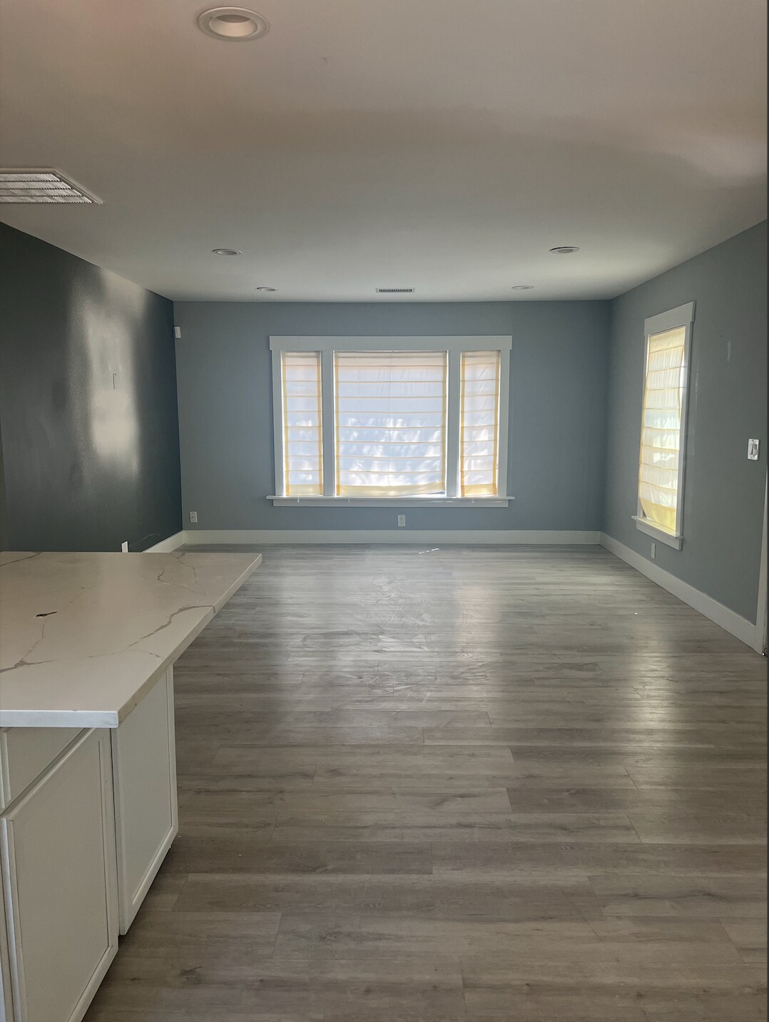 Building Photo - 2802 W 45th St