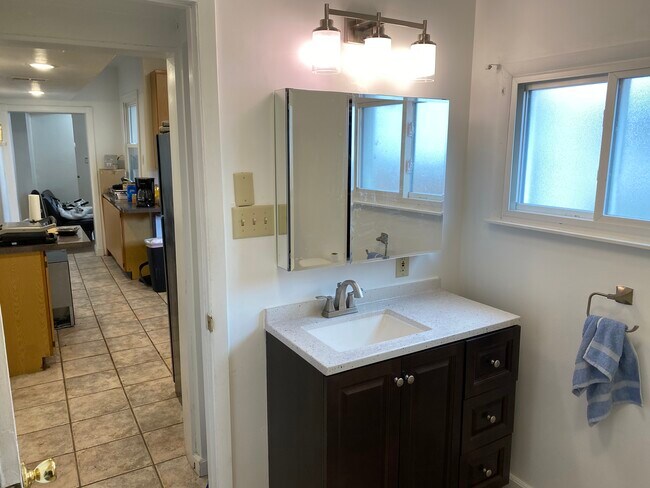 Building Photo - 81 S 11th St