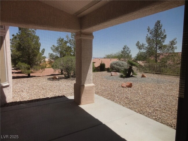 Building Photo - 2730 Darby Falls Dr