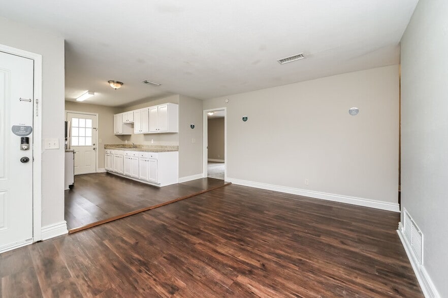 Building Photo - 2227 Mc Carty Dr