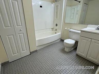 Building Photo - 15 N Beacon St