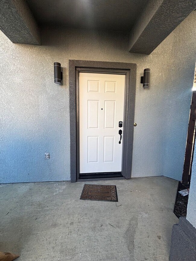 Building Photo - Beautiful 2-Story Home For Rent in Vacaville