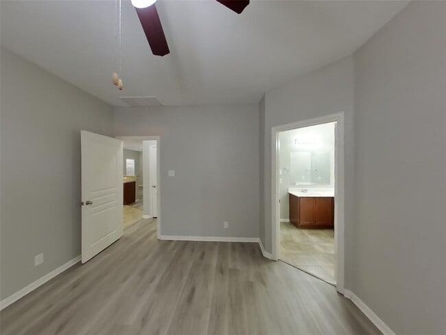Building Photo - 6103 Coleus St