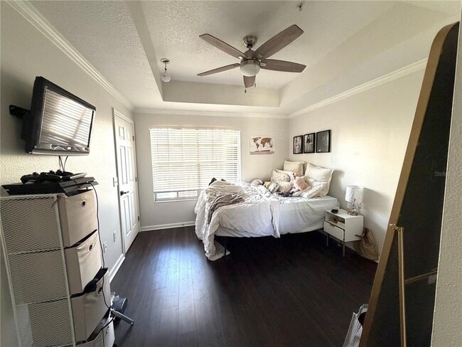 Building Photo - 800 S Dakota Ave