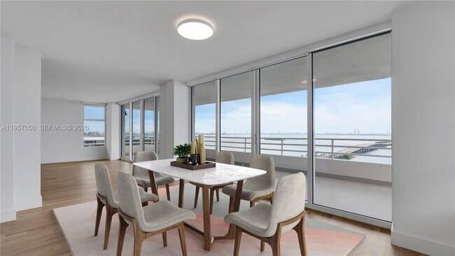 Building Photo - 555 NE 34th St