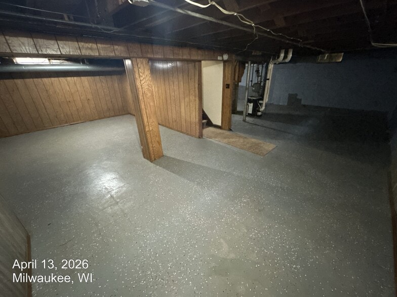 Building Photo - 6255 W Leon Ter