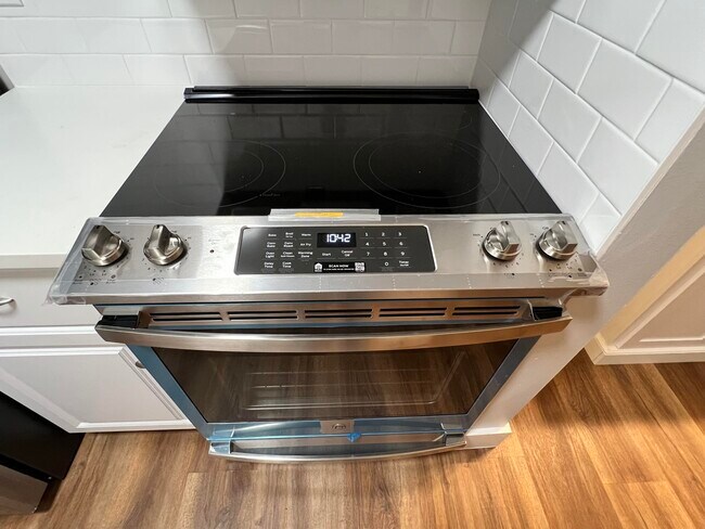 Building Photo - 6341 Chasewood Dr