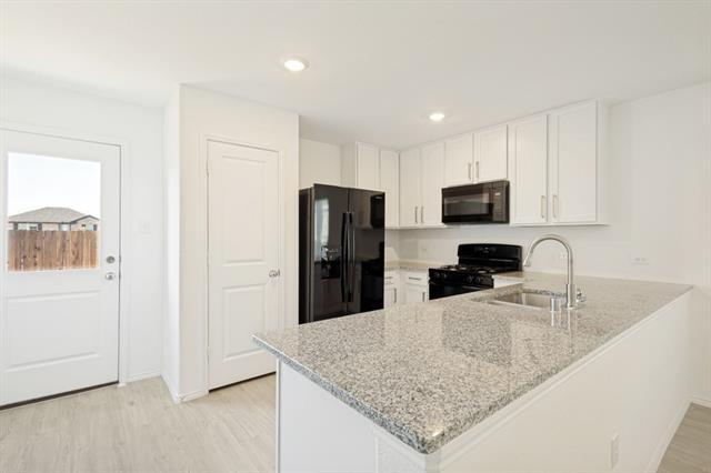 Building Photo - 3037 Ashbrook Ln