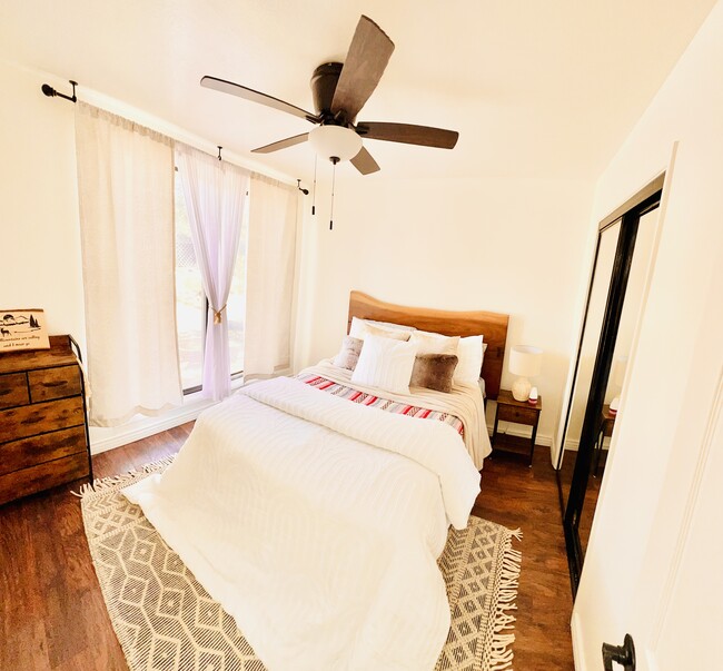 Building Photo - 3258 Nizhoni Dr