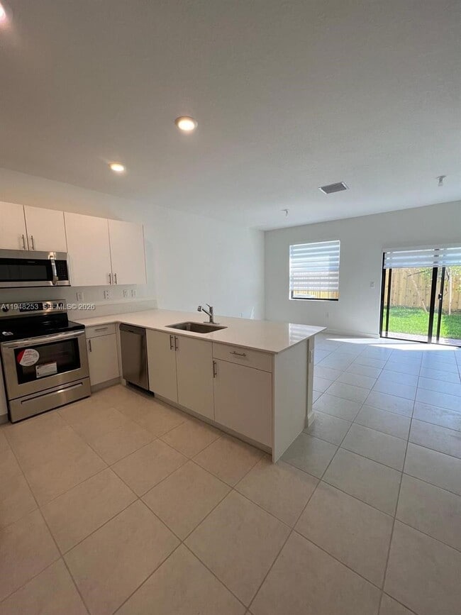 Building Photo - 12908 SW 233rd Terrace