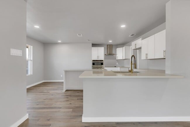 Building Photo - 1426 Cumberland Rd