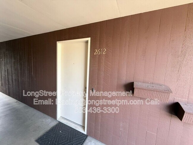 Building Photo - 2612 NW Tyler Ave