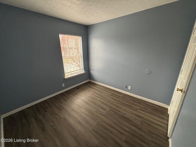 Building Photo - 2122 W Jefferson St