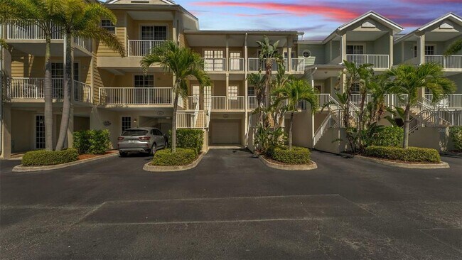 Building Photo - 549 Bahia Beach Blvd