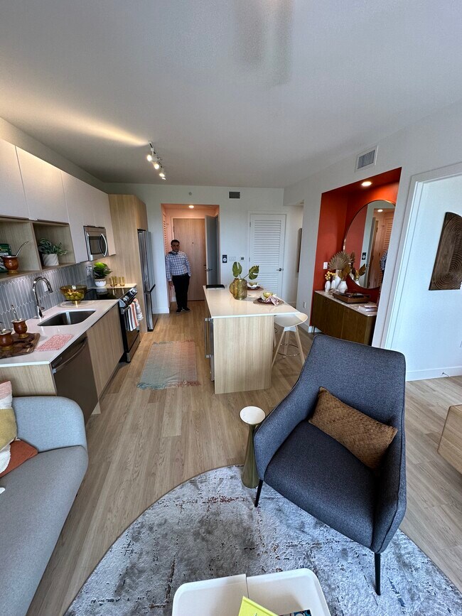 Building Photo - 598 NE 58th St