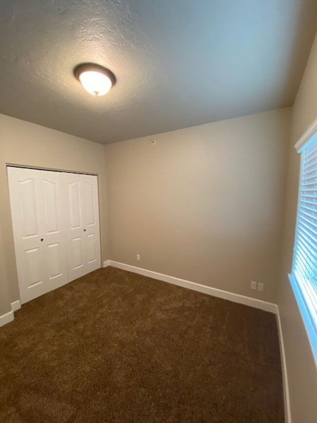 Building Photo - 6740 N Spurwing Loop