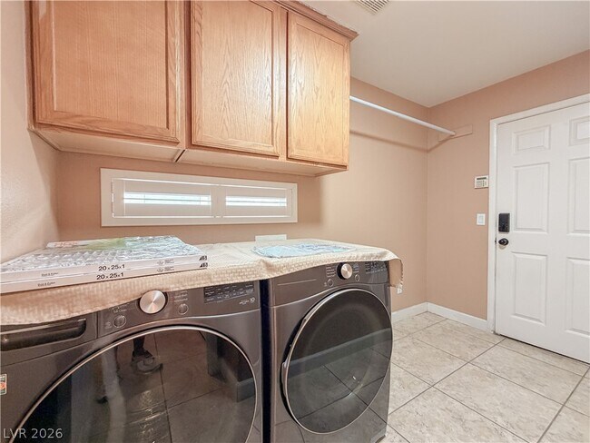 Building Photo - 7561 Mermaid Song Ct