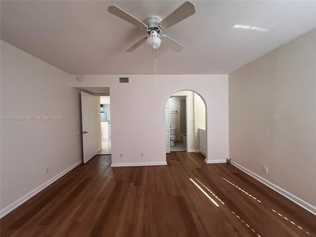 Building Photo - 5661 Riverside Dr