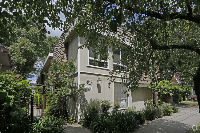 Building Photo - 510 Alhambra Blvd