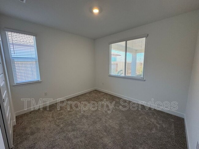 Building Photo - 5210 Peace Lily Ln