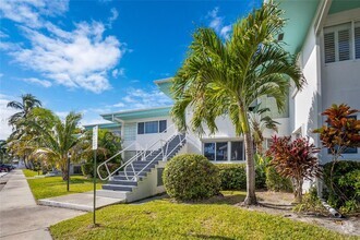 Building Photo - 180 Isle of Venice Dr