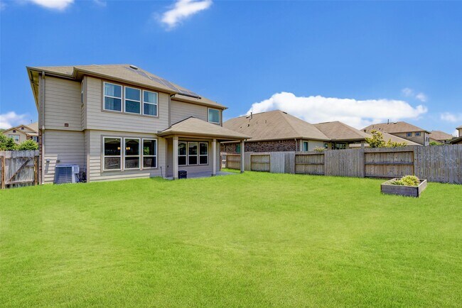 Building Photo - 15623 Hanover Breeze Ln