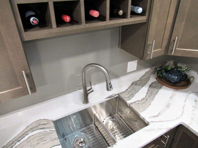 Building Photo - Waterfront 2/2 Furnished SEVEN month rental 55+ 8th Floor Point Brittany