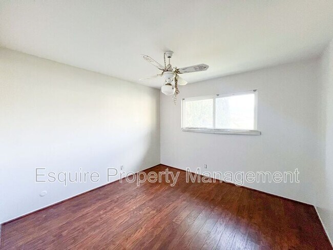 Building Photo - 1016 Sespe Ave