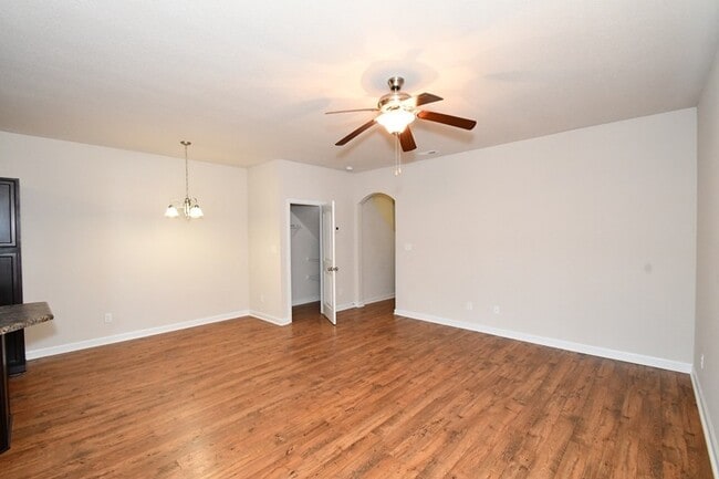 Building Photo - MOVE-IN READY Carolina Forest