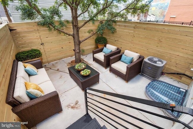 Building Photo - 1956 N 8th St