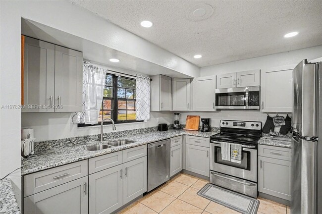 Building Photo - 901 Gannet Ave NW