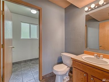 Building Photo - 2989 Lowren Loop