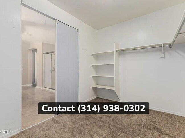 Building Photo - 6705 S 40th Ave