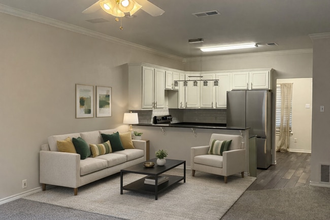 Building Photo - Living Just Blocks from Baylor University