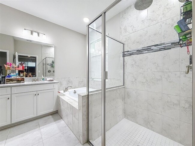 Building Photo - 2940 Marine Grass Dr