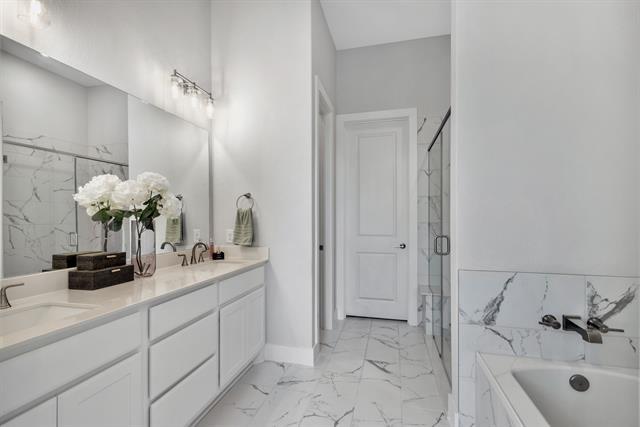 Building Photo - 12016 Dahlia Bay Dr
