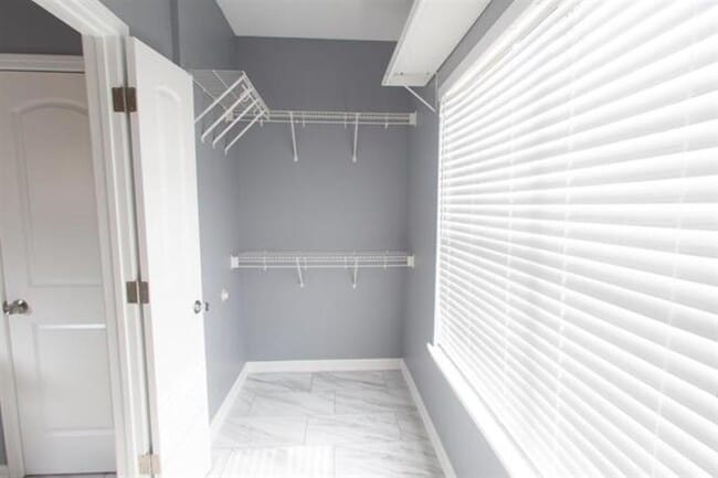 Building Photo - 3430 Roxee Run Cv