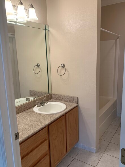 Building Photo - 801 Luther St W