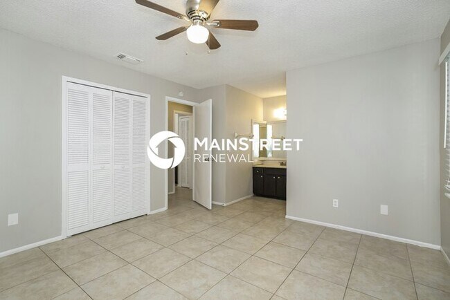 Building Photo - 3 Bedroom Pet-Friendly Home in Kissimmee, ...