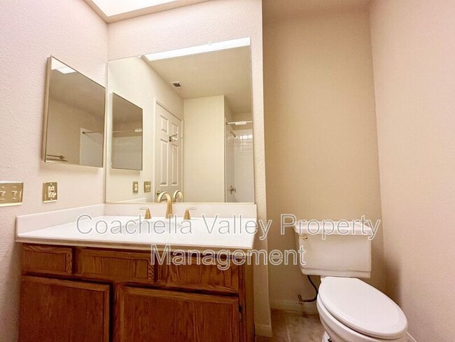 Building Photo - 112 Avellino Cir