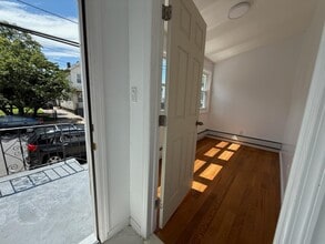 Building Photo - 82 McAdoo Ave