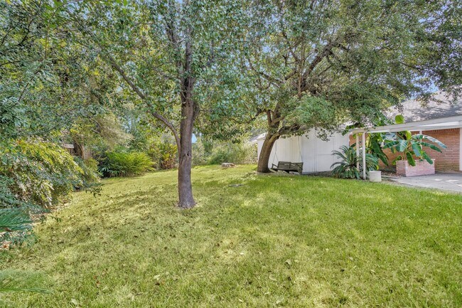 Building Photo - 5518 McKnight St