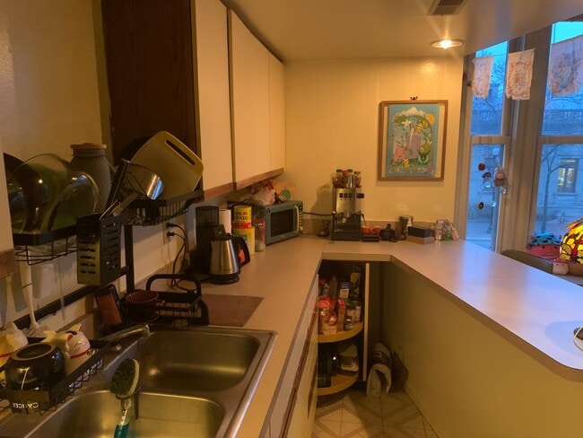 Building Photo - 226 W Michigan Ave