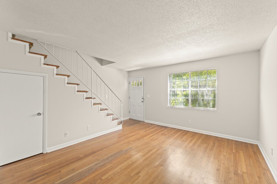 Building Photo - 1400 Church St