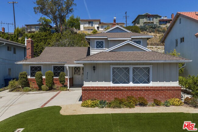Building Photo - 4513 Wawona St