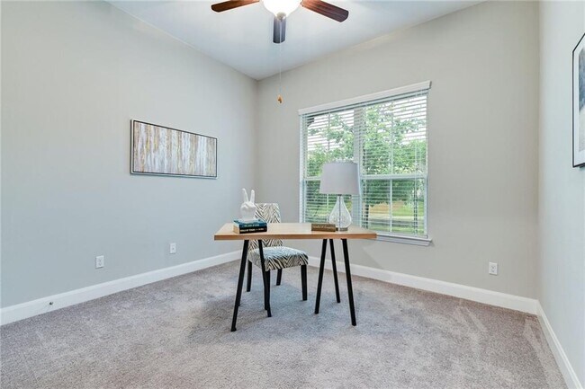 Building Photo - 204 Maxwell Way