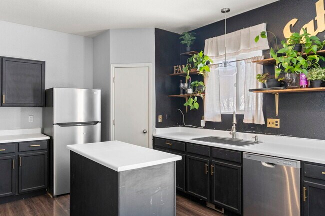 Building Photo - 7509 Sistine Ln