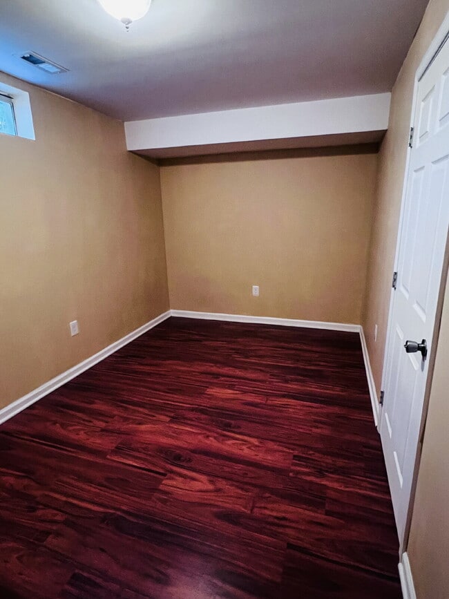 Building Photo - Move-in Special: HALF OFF off of the first month's rent! Stunning 4-5 Bedroom Home for Rent in En...